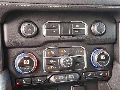 Used 2023 Chevrolet Tahoe LT AWD/4WD image 16