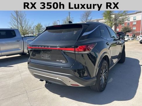 Used 2024 Lexus RX 350 w/ Convenience Package image 3
