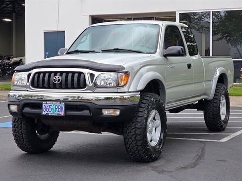 Used 2002 Toyota Tacoma 4x4 Xtracab w/ SR5 Pkg w/ Chrome Pkg image 1