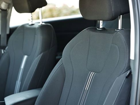 Certified 2025 Hyundai Elantra Blue image 20