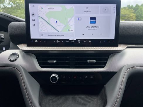 New 2026 Ford Explorer Active RWD image 4