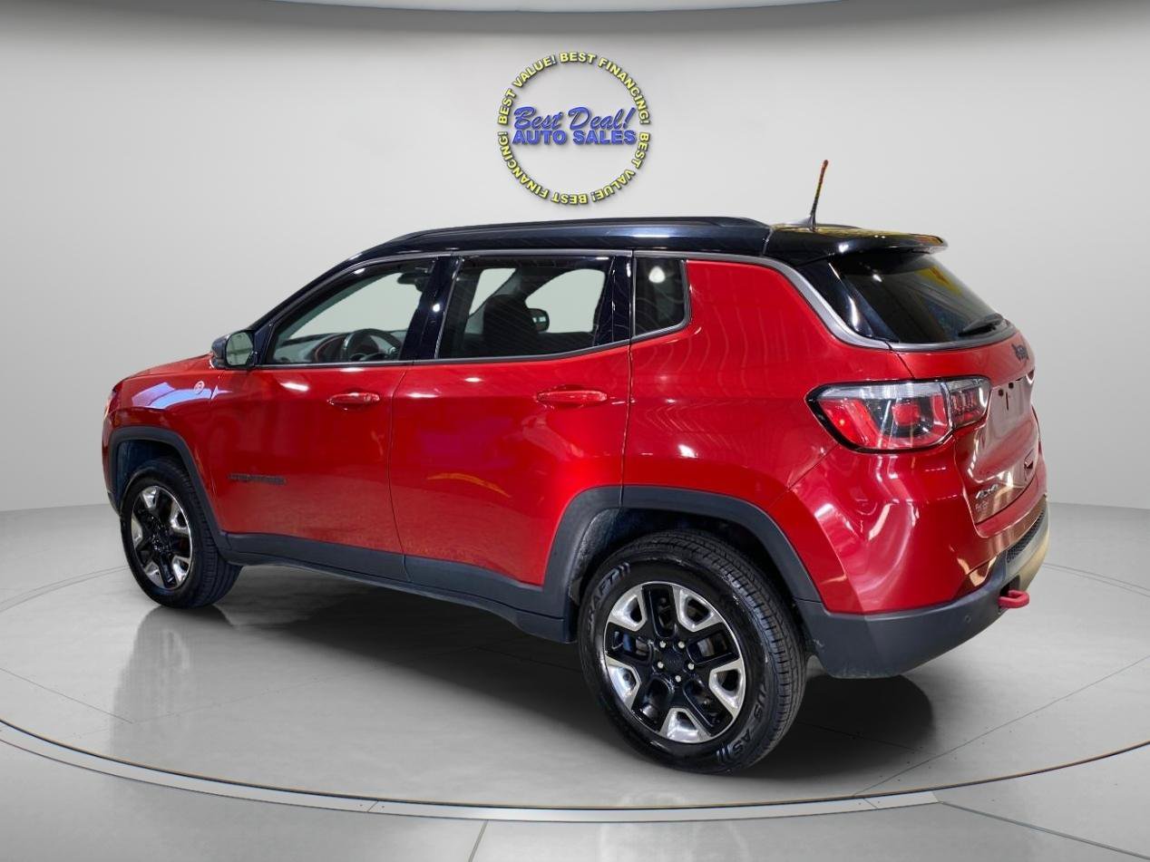 Used 2017 Jeep Compass Trailhawk w/ Navigation Group AWD/4WD image 2