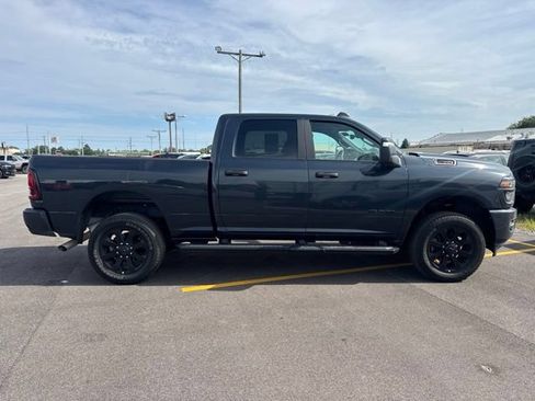 Used 2026 RAM 2500 Big Horn AWD/4WD image 3