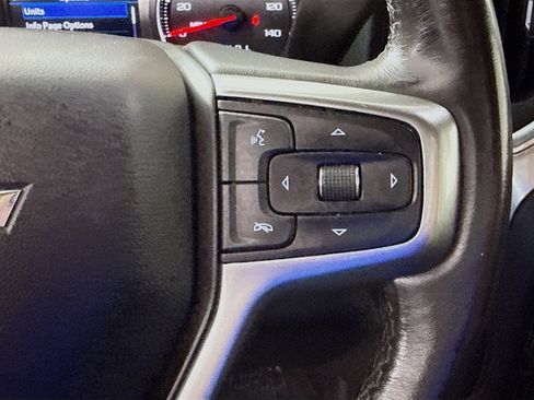 Used 2021 Chevrolet Silverado 1500 LT AWD/4WD image 15