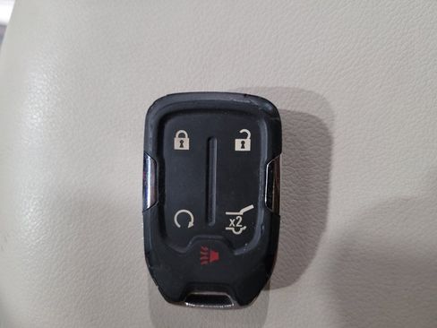 Used 2020 GMC Acadia Denali AWD/4WD image 32