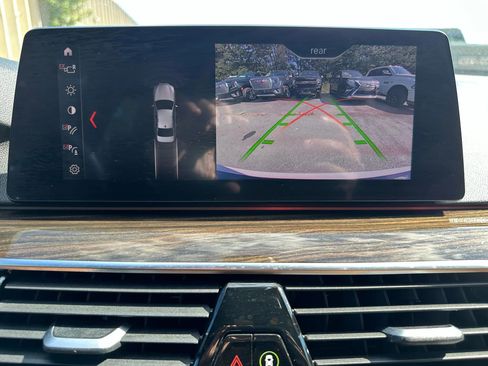 Used 2019 BMW 530i image 13