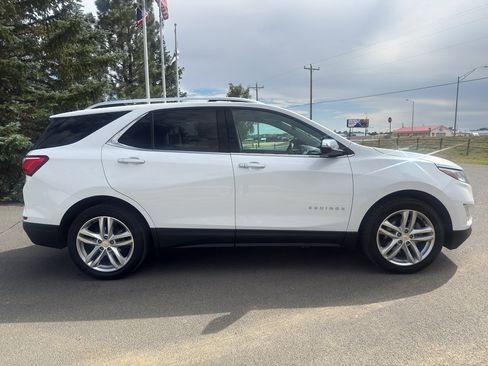 Used 2020 Chevrolet Equinox Premier AWD/4WD image 6