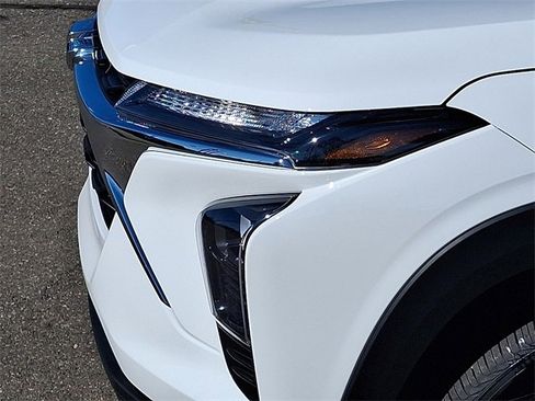 Used 2025 Chevrolet Trax LS w/ LS Convenience Package image 26