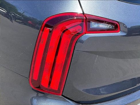 Used 2023 Kia Telluride LX AWD/4WD image 32