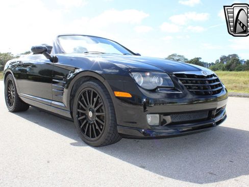 Used 2005 Chrysler Crossfire Convertible image 24