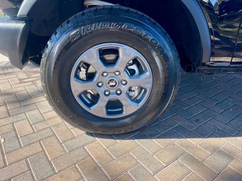 Used 2025 Ford Bronco Big Bend image 10