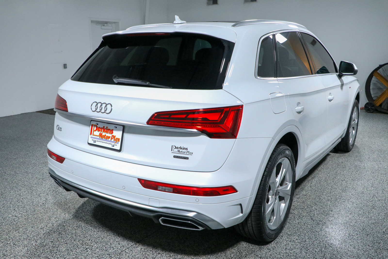 Used 2023 Audi Q5 2.0T Premium Plus w/ Premium Plus Package AWD/4WD image 7