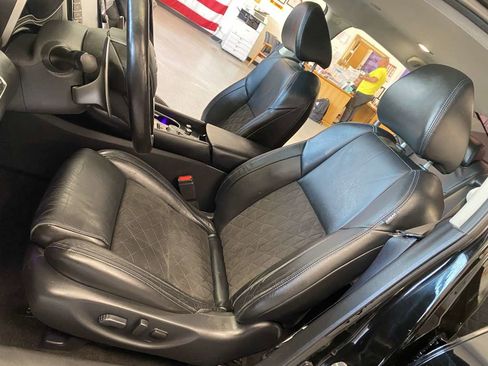 Used 2017 Nissan Maxima SR w/ Midnight Edition image 19