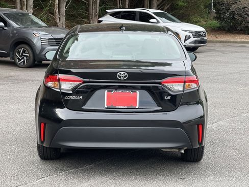 Used 2025 Toyota Corolla LE FWD image 22