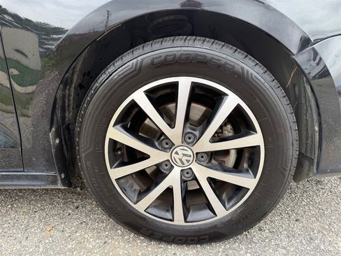 Used 2018 Volkswagen Jetta SE FWD image 40