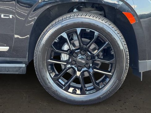 Used 2022 GMC Yukon Denali AWD/4WD image 10