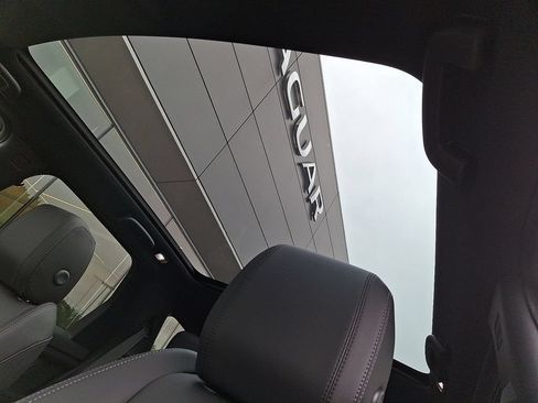 New 2026 Land Rover Discovery Sport Landmark AWD/4WD image 10