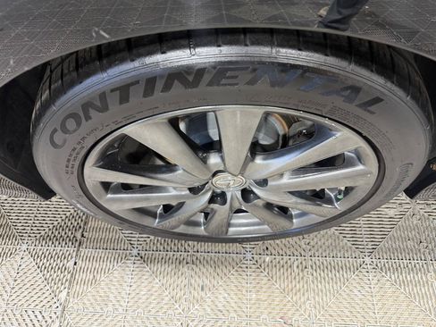 Used 2014 Lexus GS 350 w/ Premium Package RWD image 16