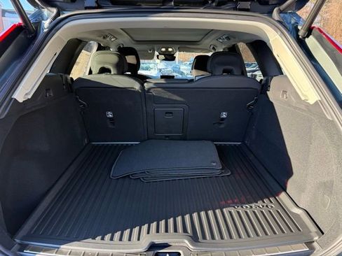New 2026 Volvo XC60 B5 Plus w/ Climate Package image 27