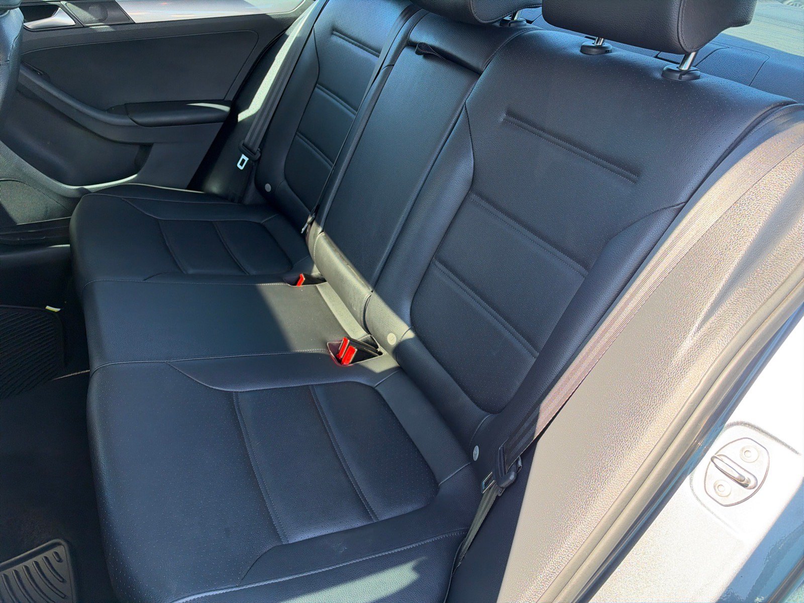 Used 2018 Volkswagen Jetta SE FWD image 10