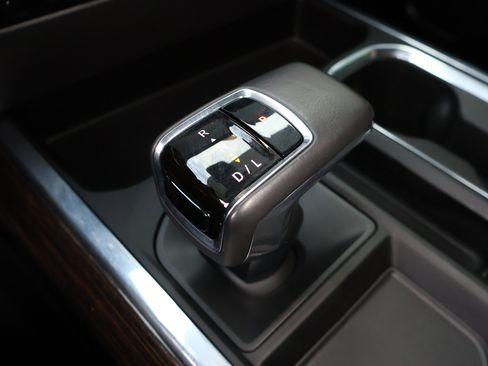 Used 2022 GMC Sierra 1500 Elevation w/ Elevation Premium Package image 22