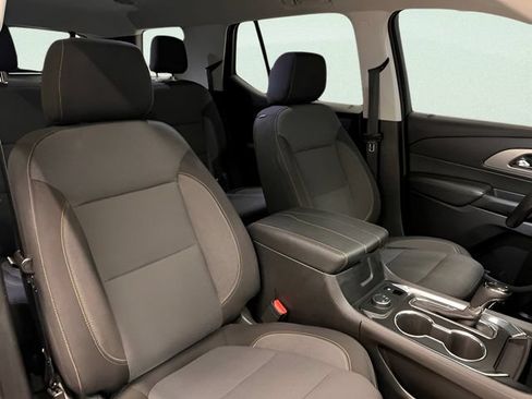 Used 2018 Chevrolet Traverse LT AWD/4WD image 9