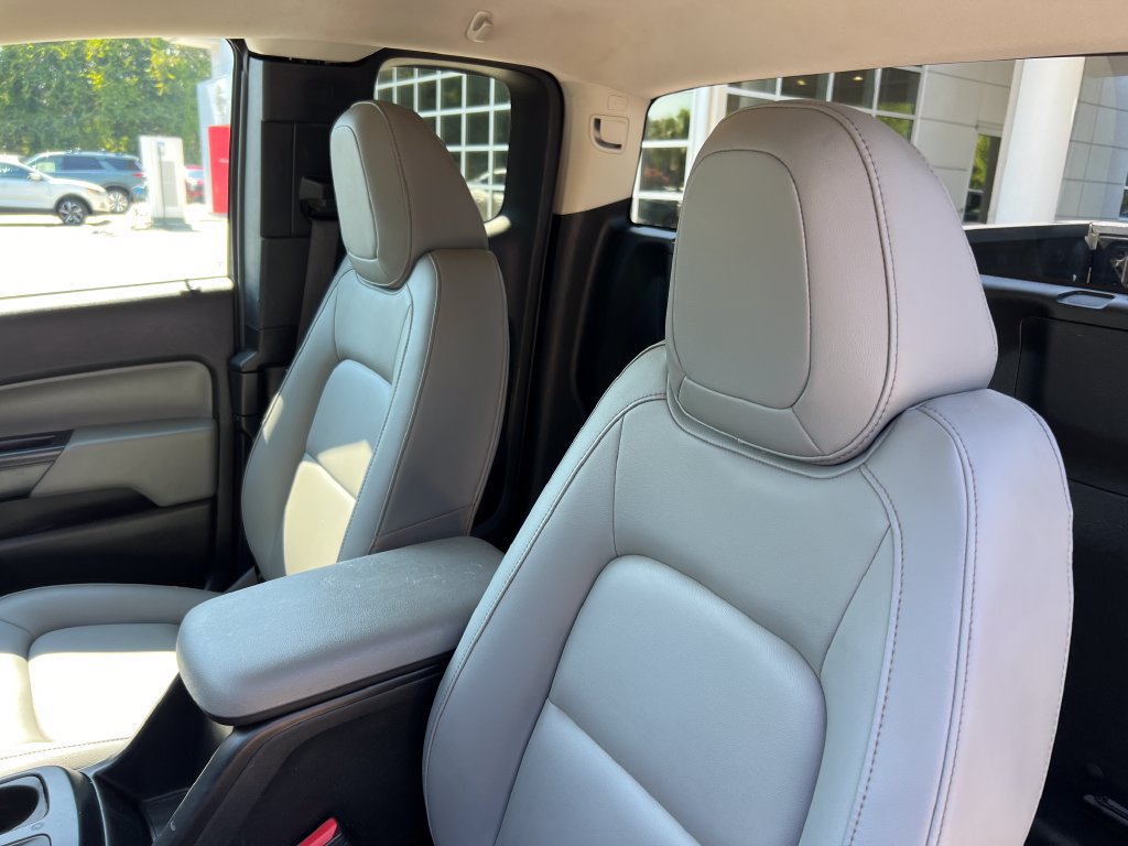 Used 2022 Chevrolet Colorado W/T RWD image 8