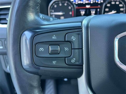 Used 2021 GMC Yukon Denali image 32