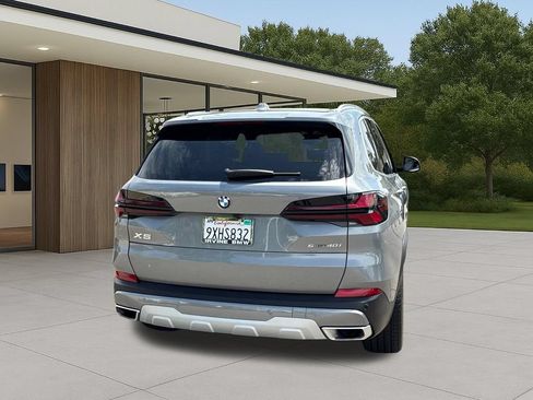 Used 2026 BMW X5 sDrive40i w/ Premium Package RWD image 9