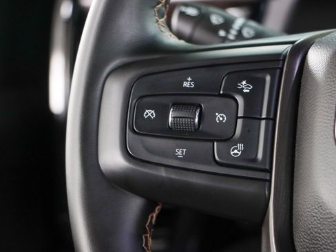 Used 2025 GMC Sierra 2500 AT4 w/ AT4 Premium Plus Package image 14