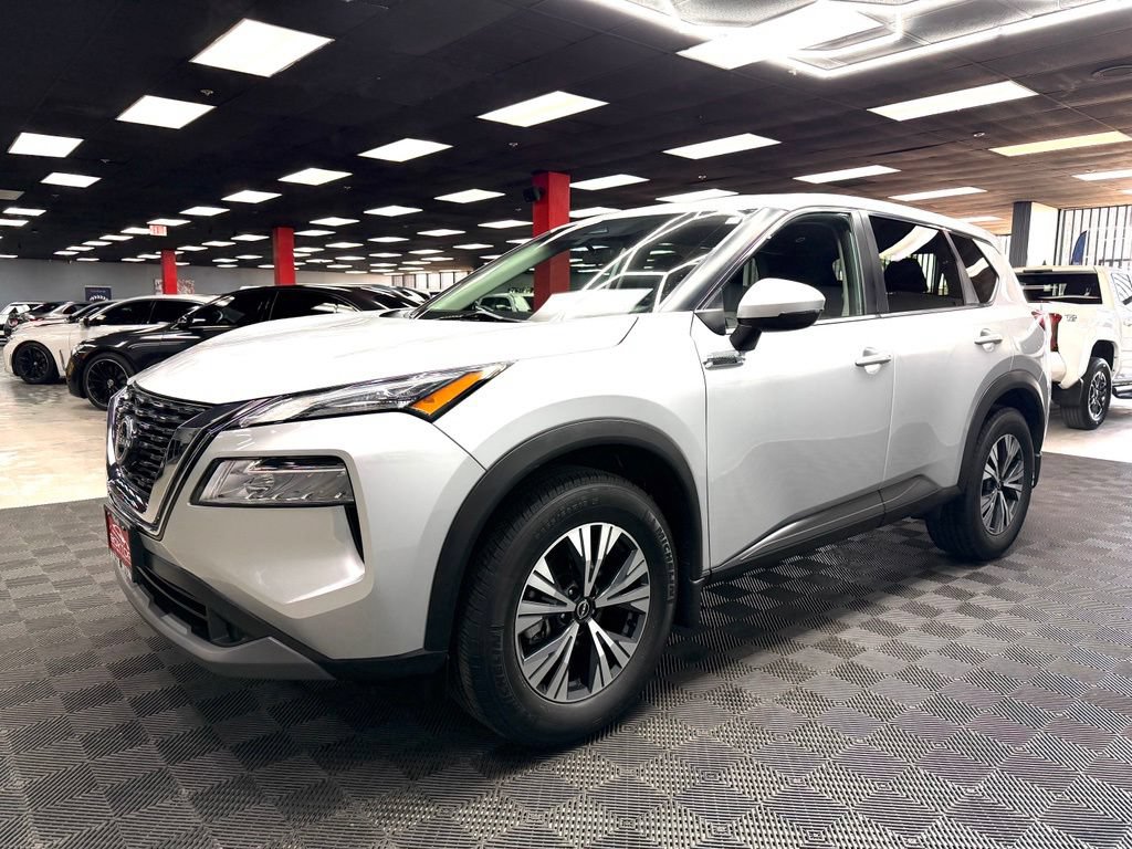 Used 2022 Nissan Rogue SV FWD image 8