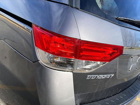 Used 2015 Honda Odyssey EX-L image 31