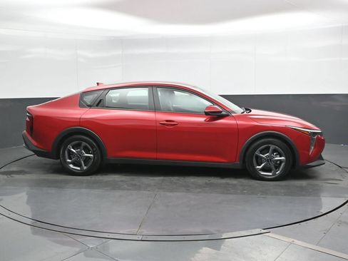 Used 2025 Kia K4 FWD image 3