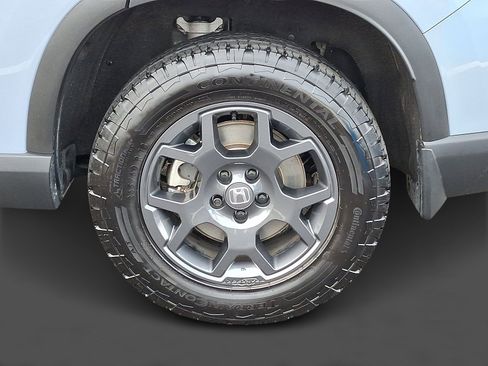 Certified 2025 Honda Pilot TrailSport image 7