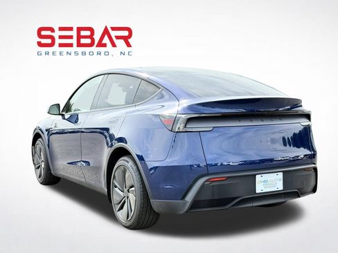 Used 2026 Tesla Model Y 2WD image 9