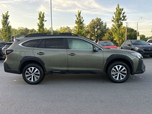 Certified 2025 Subaru Outback Premium w/ Popular Package #1A AWD/4WD image 2