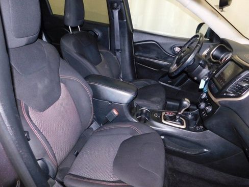 Used 2016 Jeep Cherokee 75th Anniversary image 20