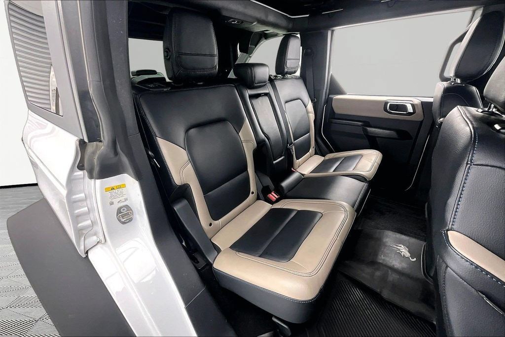 Certified 2024 Ford Bronco Wildtrak AWD/4WD image 27