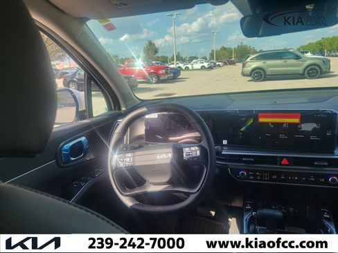 New 2026 Kia Sorento S FWD image 21