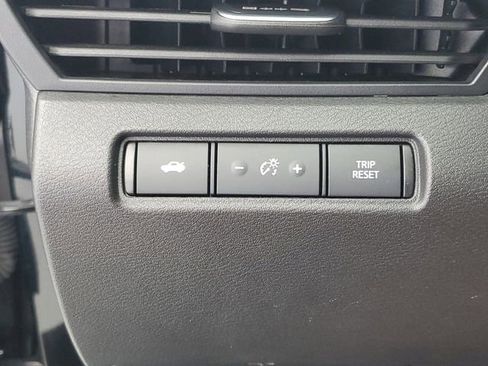 Used 2024 Nissan Altima 2.5 SR FWD image 32