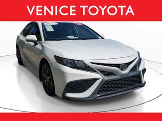 Certified 2023 Toyota Camry SE image 1