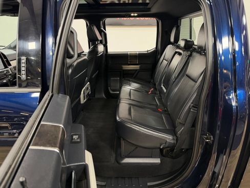 Used 2022 Ford F350 Lariat w/ Black Appearance Package AWD/4WD image 17