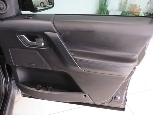 Used 2015 Land Rover LR2 AWD/4WD image 23