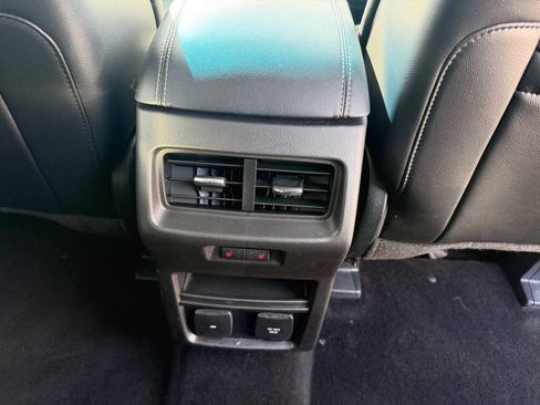 Used 2015 Ford Edge Titanium w/ Equipment Group 302A FWD image 24
