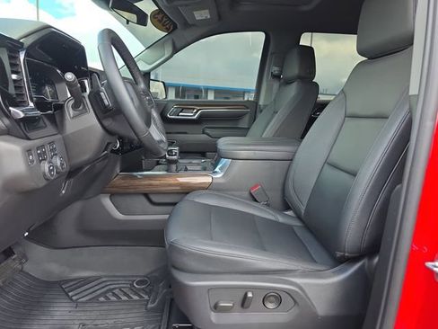Used 2023 Chevrolet Silverado 1500 LT Trail Boss w/ LT Trail Boss Premium Package AWD/4WD image 10