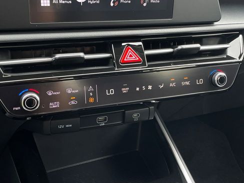 New 2026 Kia Niro LX image 14