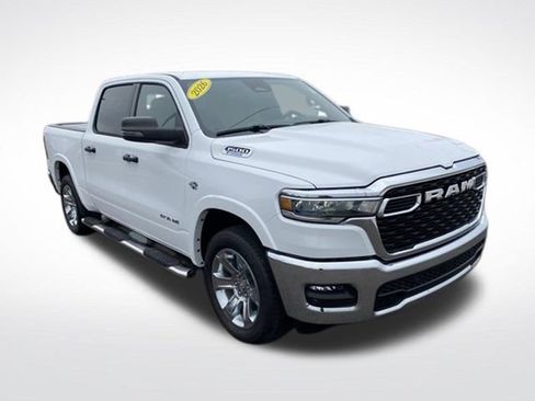 Used 2026 RAM 1500 Big Horn AWD/4WD image 3