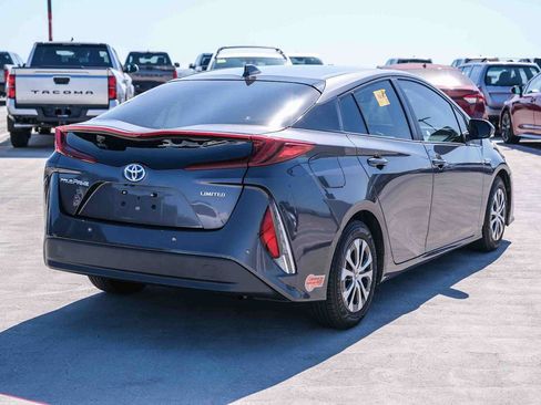 Used 2021 Toyota Prius Prime Limited w/ Carpet Mat Package (TMS) FWD image 4