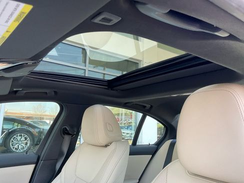 New 2026 BMW 330i Sedan w/ M Sport Package image 21