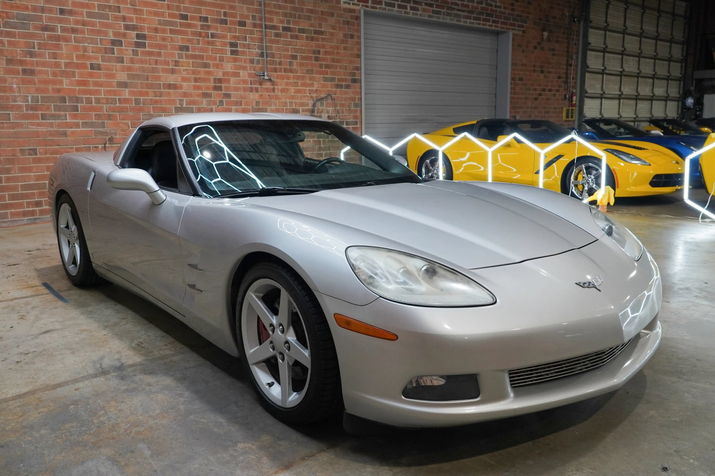 Used 2008 Chevrolet Corvette Coupe RWD image 3